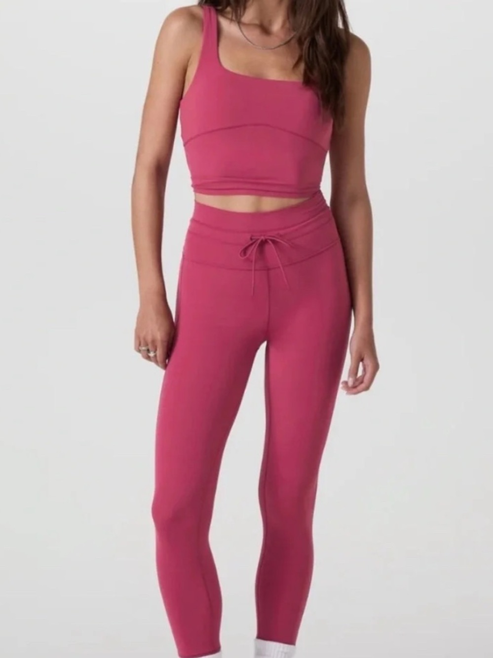 Vuori sold out pink Daily set Leggings & Crop Top Set